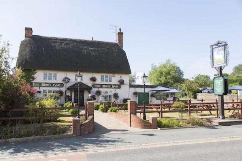 The White Hart, Wroughton Bed & Breakfast Swindon Exterior foto