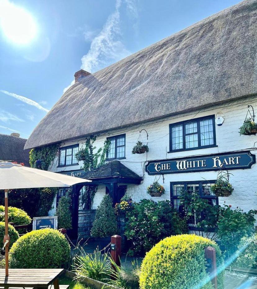 The White Hart, Wroughton Bed & Breakfast Swindon Exterior foto